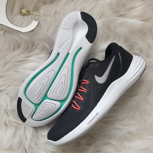 NEW Nike Lunar Apparent - Picture 4 of 6